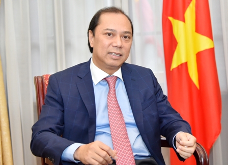 Thứ trưởng Bộ Ngoại giao Nguyễn Quốc Dũng, Trưởng SOM ASEAN Việt Nam Trả lời phỏng vấn về kết quả Hội nghị Cấp cao ASEAN lần thứ 31 và các Hội nghị Cấp cao liên quan