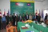 Thường trực Ban Chỉ đạo 515 tỉnh Tây Ninh và Ban Chuyên trách tìm kiếm, quy tập hài cốt liệt sĩ các tỉnh OtDar MeanChey chụp hình lưu niệm