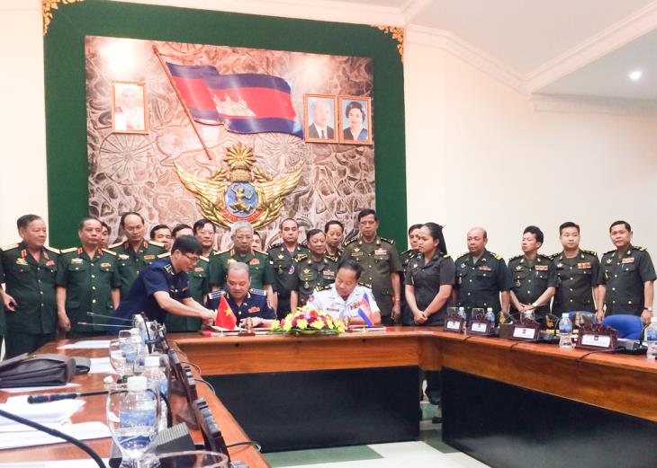 Cảnh sát biển Việt Nam và Uỷ ban quốc gia an ninh hàng hải Campuchia ký thỏa thuận cơ chế liên lạc đường dây nóng