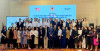 Đỗ Hùng Việt – Thứ trưởng Bộ Ngoại giao (người thứ 13 trái qua) chụp hình lưu niệm các đại biểu dự hội nghị